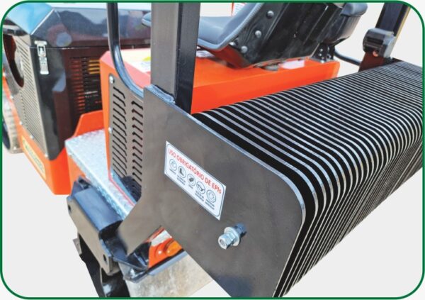 MAMUTE AUTO 2800 - Rolo Compactador Autopropulsado - Imagem 5