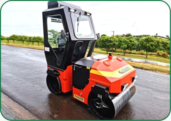MAMUTE AUTO 3800 – Rolo Compactador Autopropulsado - Imagem 4